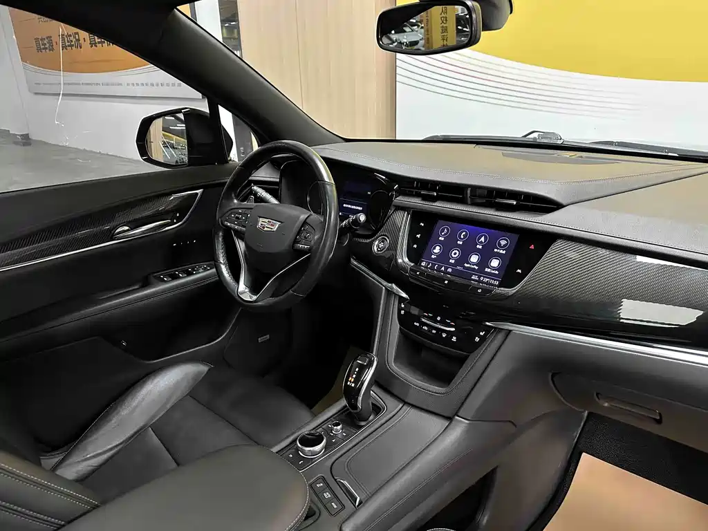 Cadillac XT6 — миниатюра 10