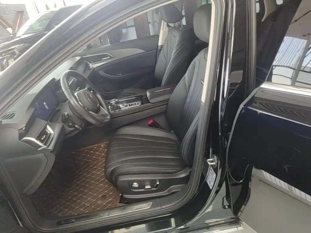 Hongqi Hongqi H5 — миниатюра 15