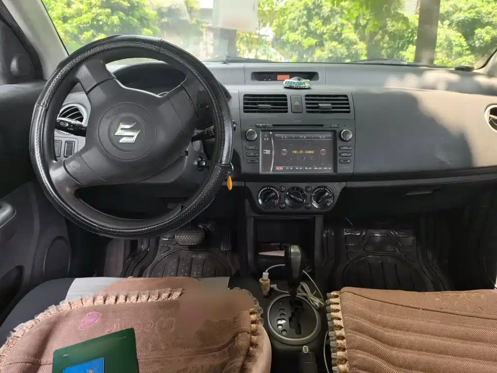 Suzuki Swift — миниатюра 5