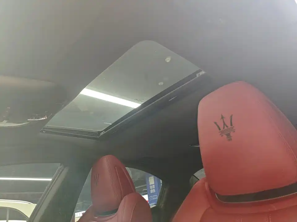Maserati Ghibli — миниатюра 7