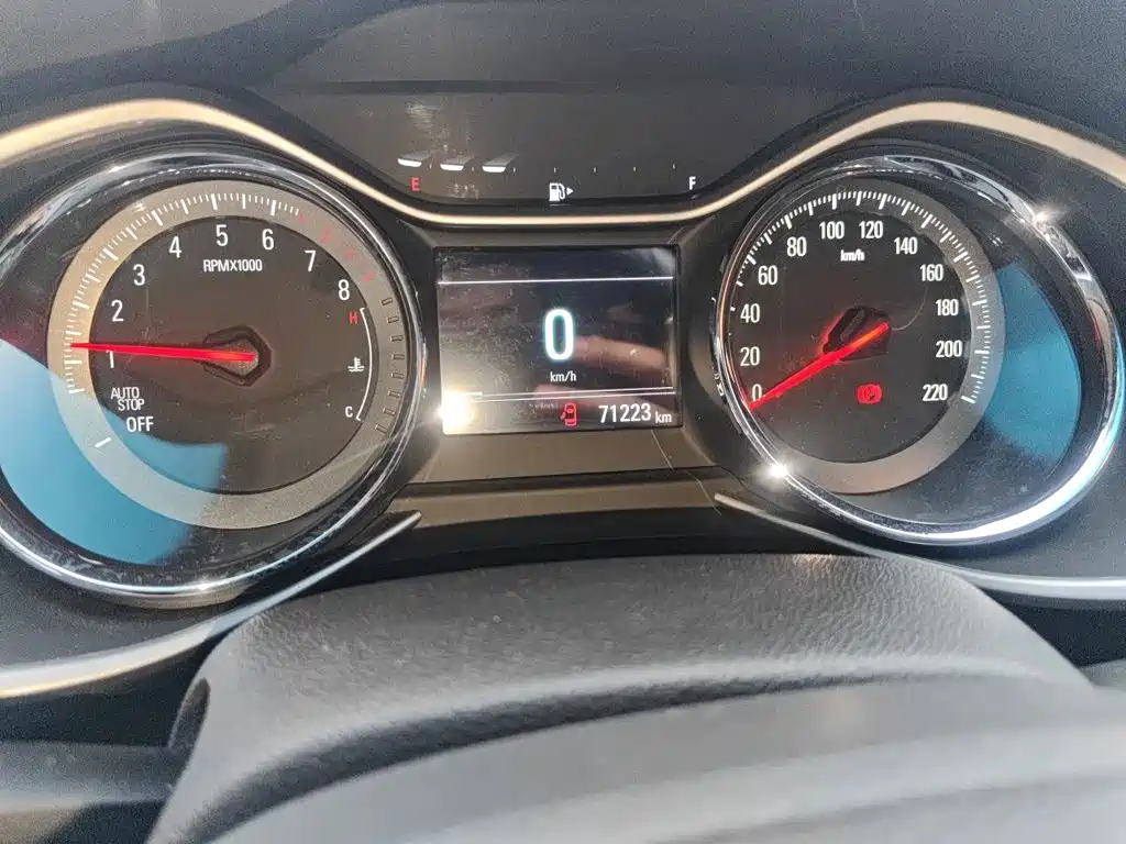 Chevrolet Volando — миниатюра 13