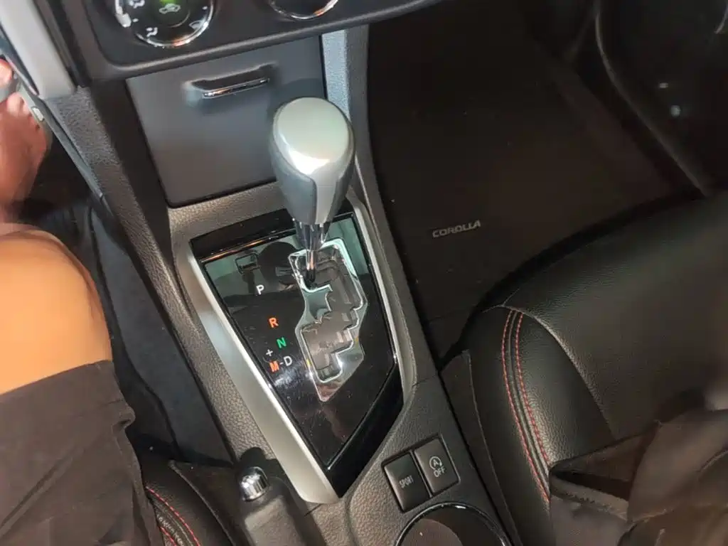 Toyota Corolla — миниатюра 14