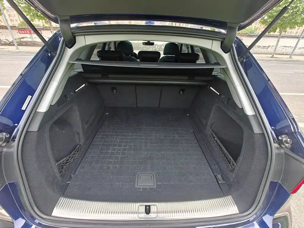 Audi A4 (Import) — миниатюра 6