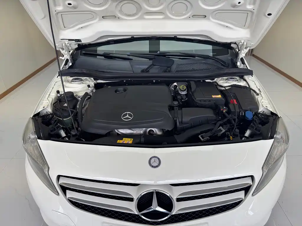 Mercedes-Benz A-Class (Import) — миниатюра 6