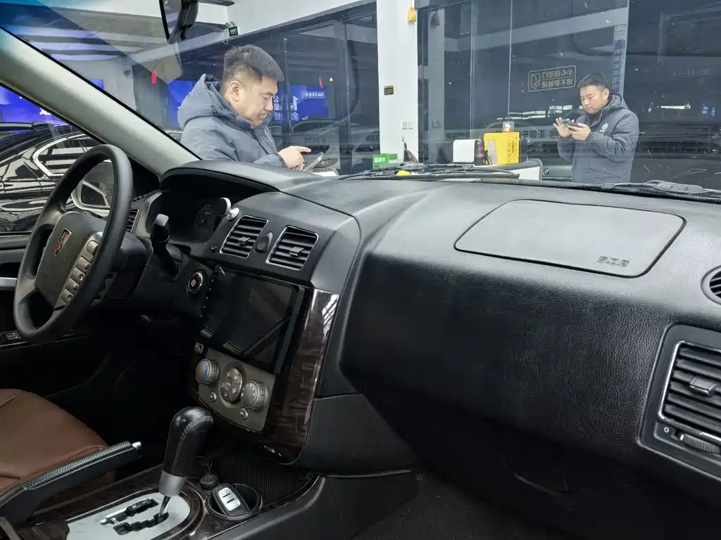 Roewe W5 — миниатюра 6