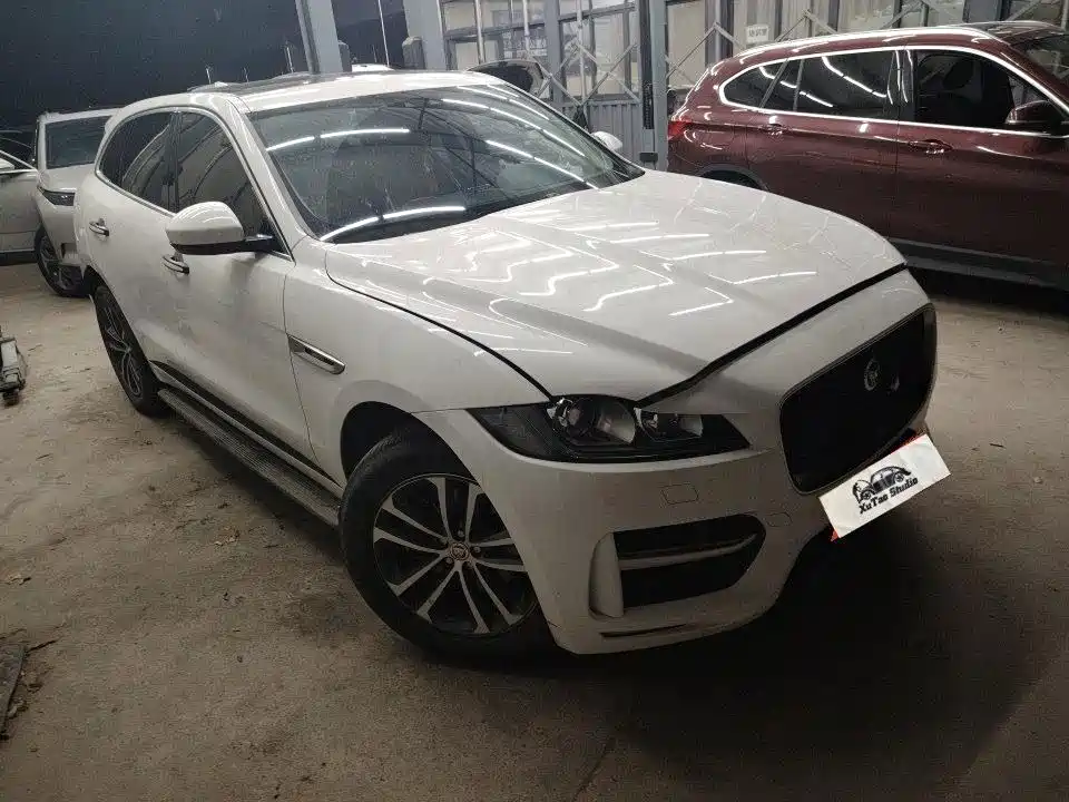 Jaguar F-PACE — миниатюра 7