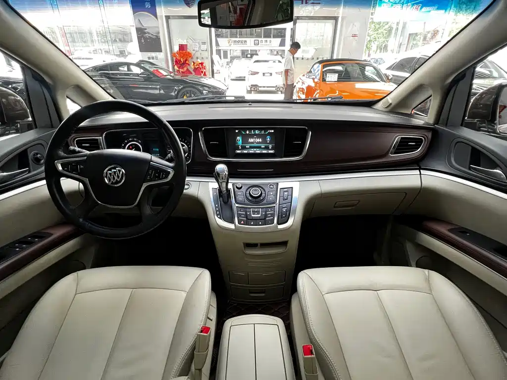 Buick GL8 — миниатюра 20