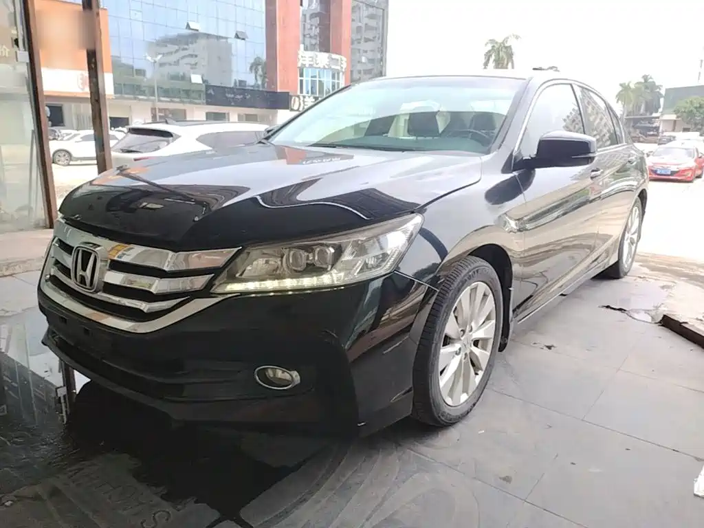 Honda Accord — миниатюра 2