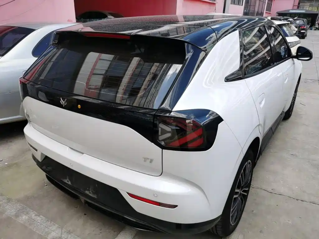 ARCFOX Beta T1 — миниатюра 7