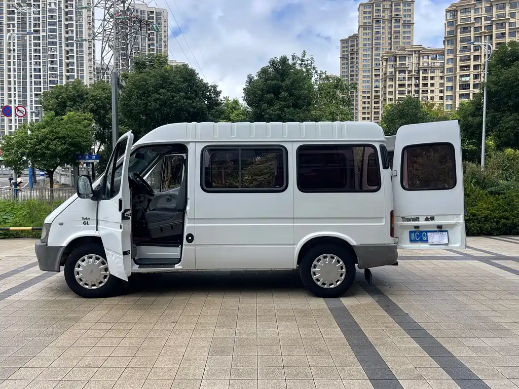 Ford Transit Classic — миниатюра 17