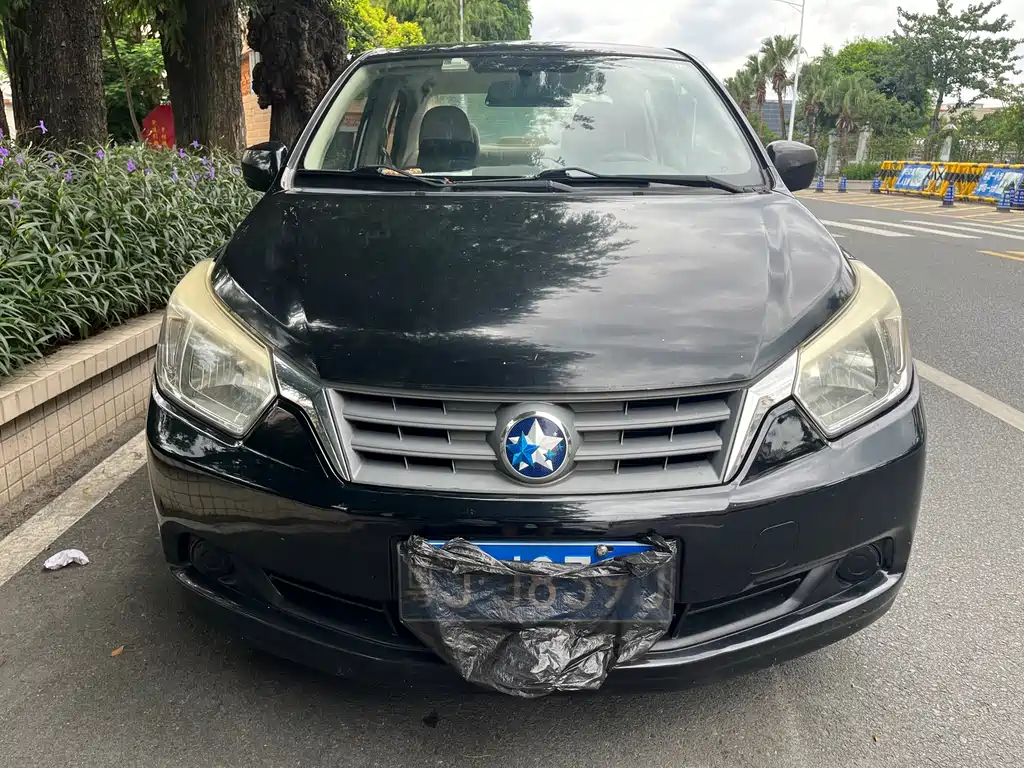 Venucia D50