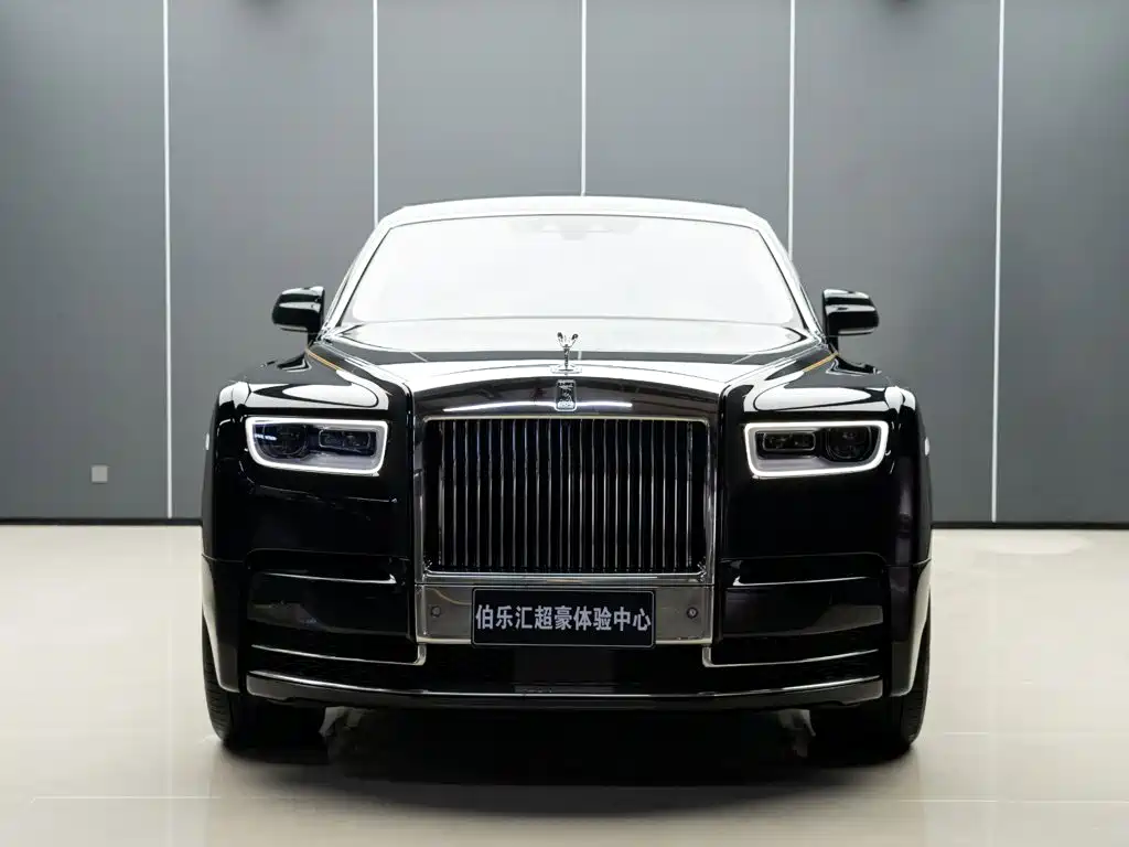 Rolls-Royce Phantom — миниатюра 4