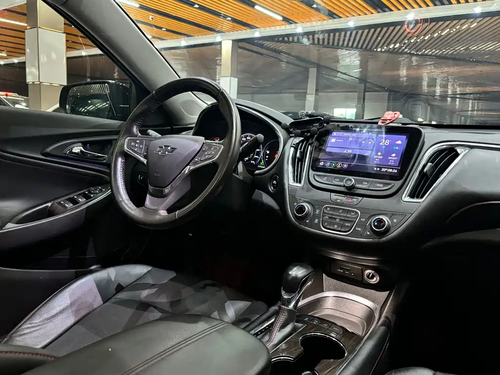 Chevrolet Malibu XL — миниатюра 13