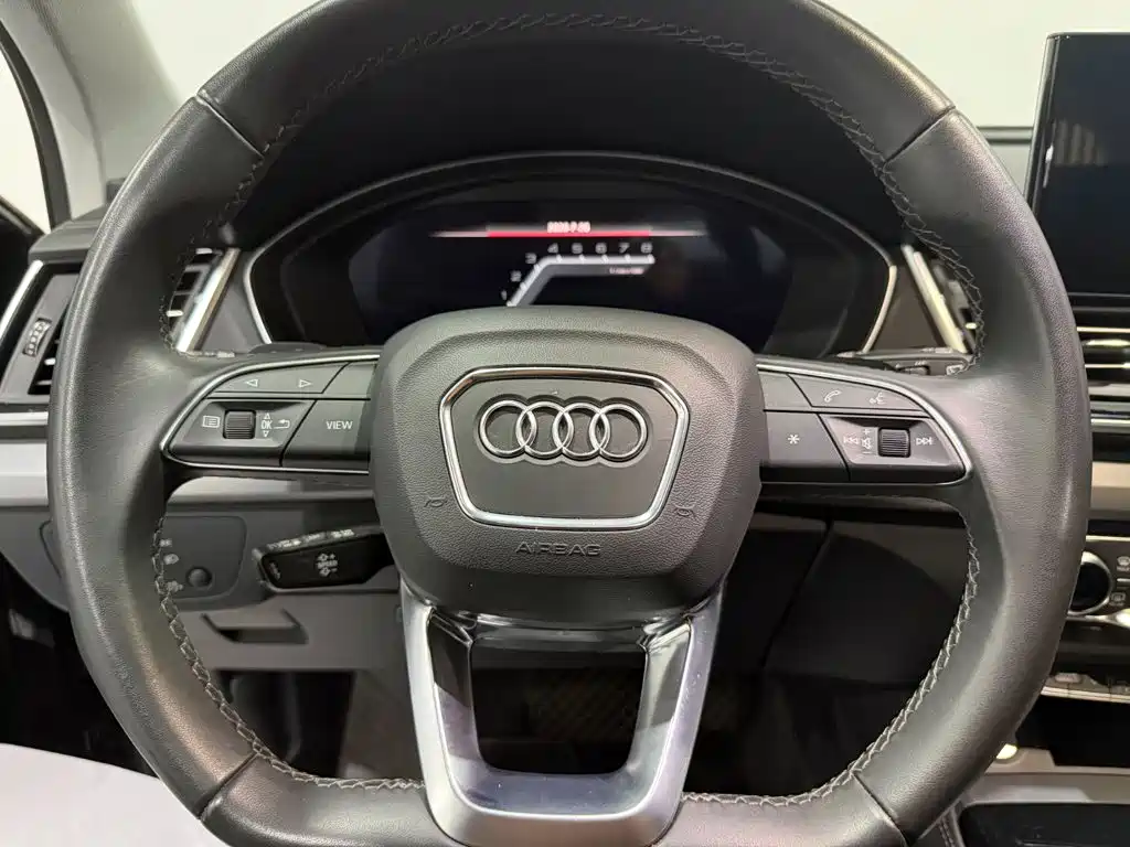Audi Q5L 2024 Черный из Китая, фото 2