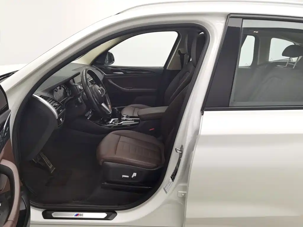 BMW X3 — миниатюра 10