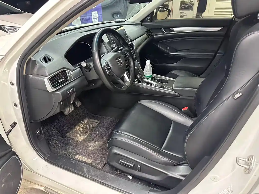 Honda Accord — миниатюра 10