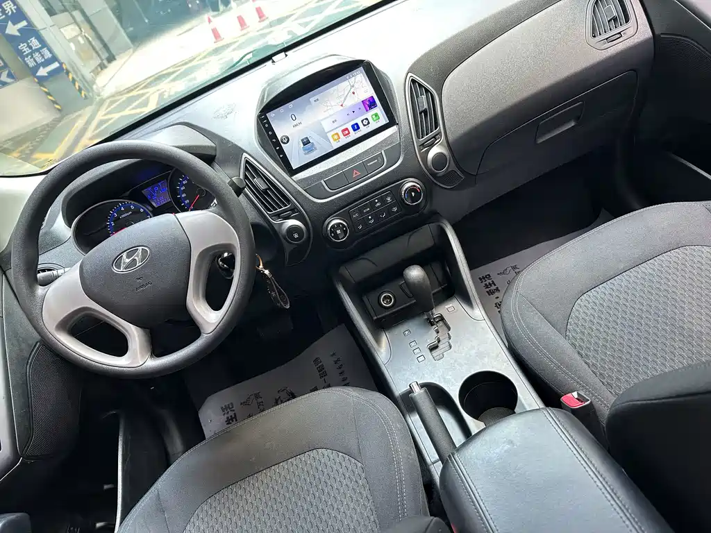 Hyundai ix35 — миниатюра 8