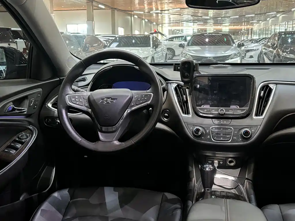 Chevrolet Malibu XL — миниатюра 10