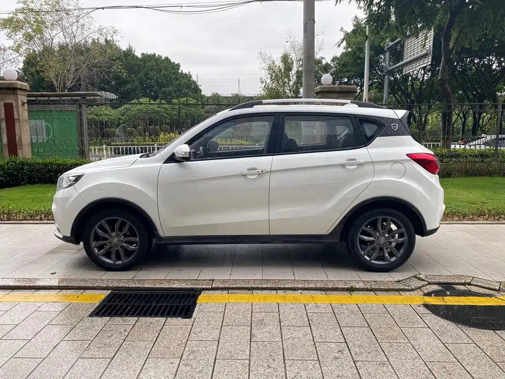 Landwind Landwind X2 — миниатюра 10