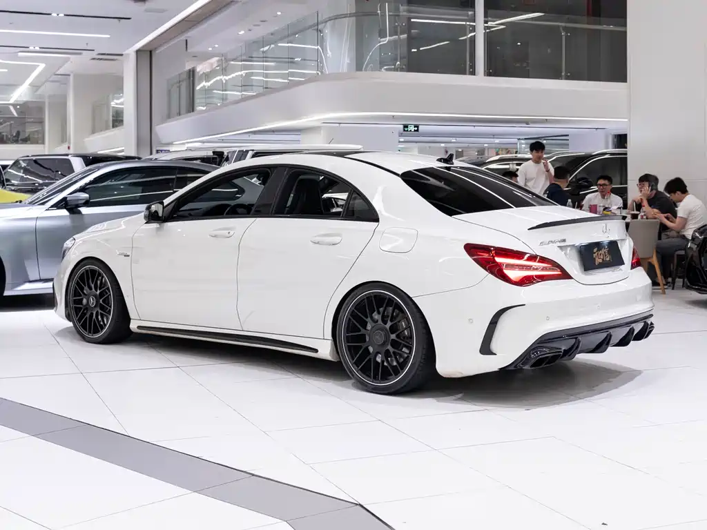 Mercedes-Benz CLA AMG — миниатюра 5