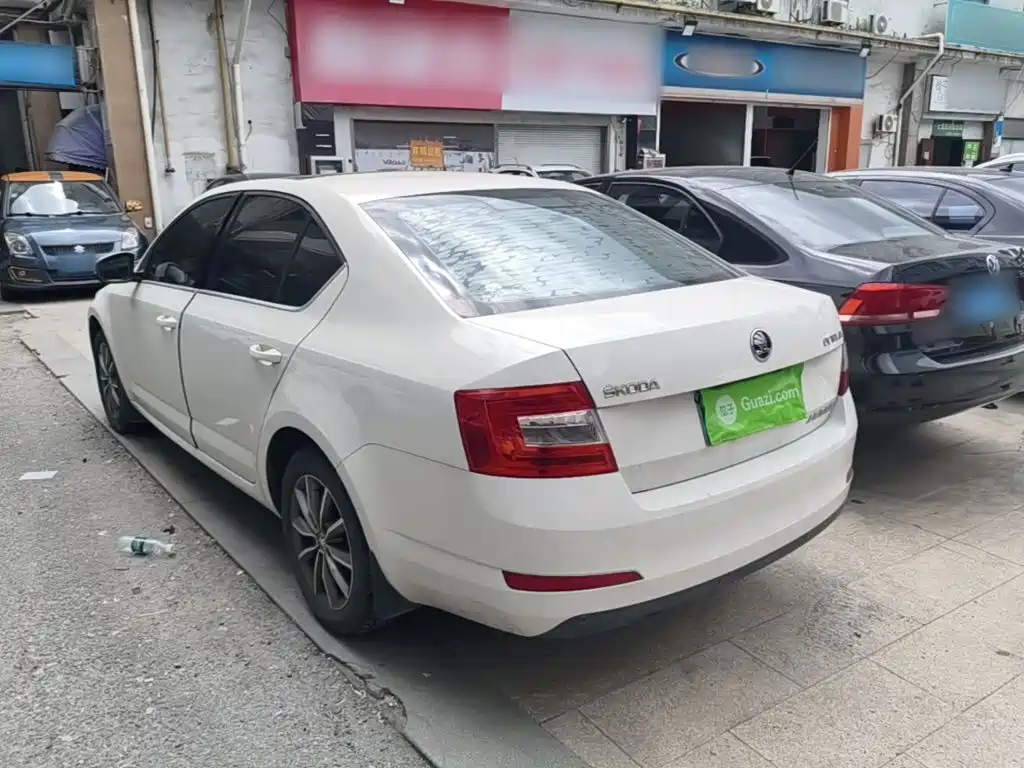 Skoda Octavia — миниатюра 5