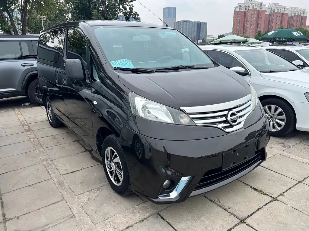 Nissan NV200 — миниатюра 3