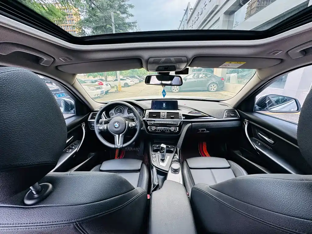 BMW 3 Series — миниатюра 18