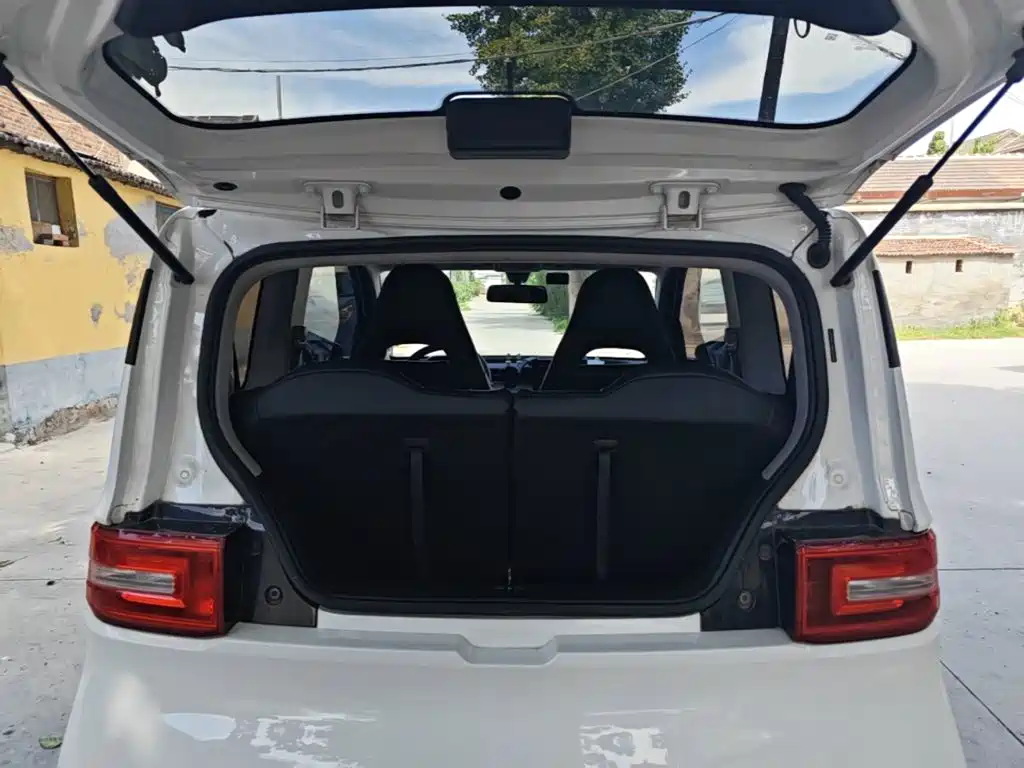 Wuling MINIEV — миниатюра 19