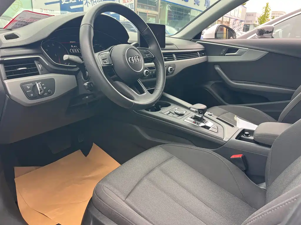 Audi A4L — миниатюра 4