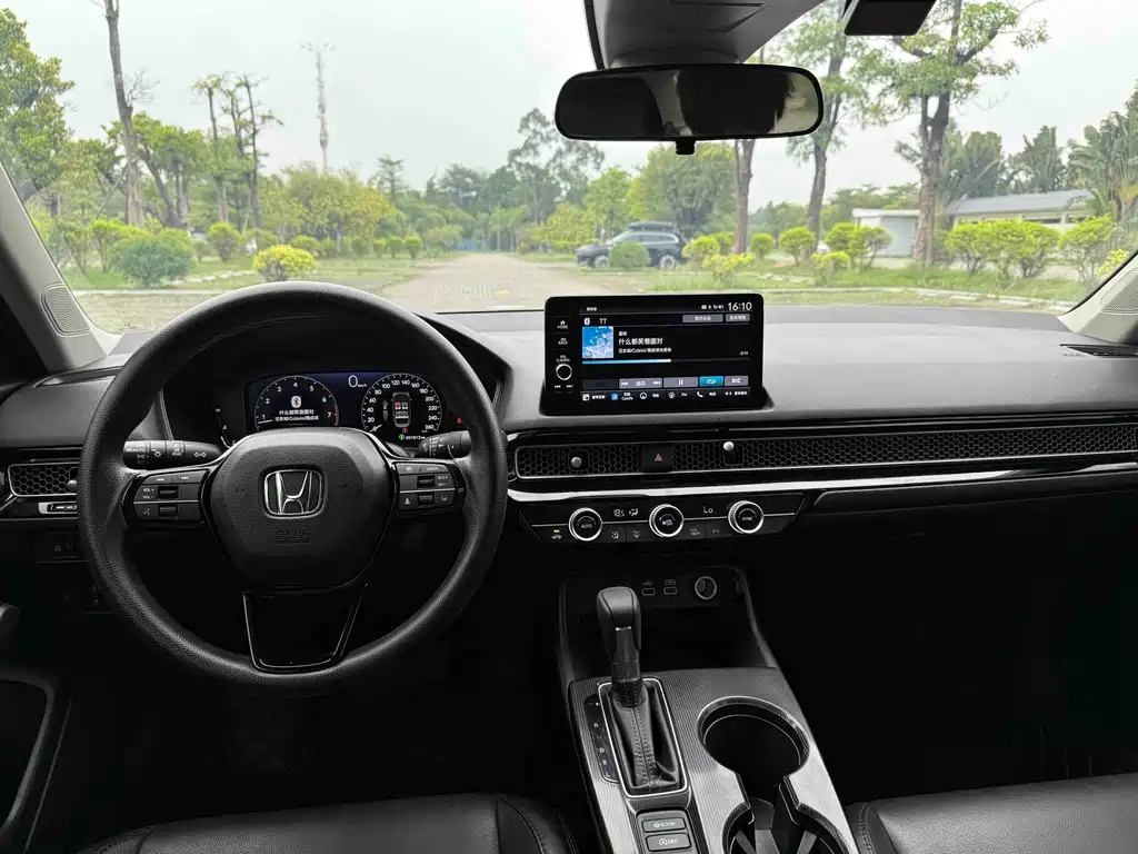 Honda Civic — миниатюра 7