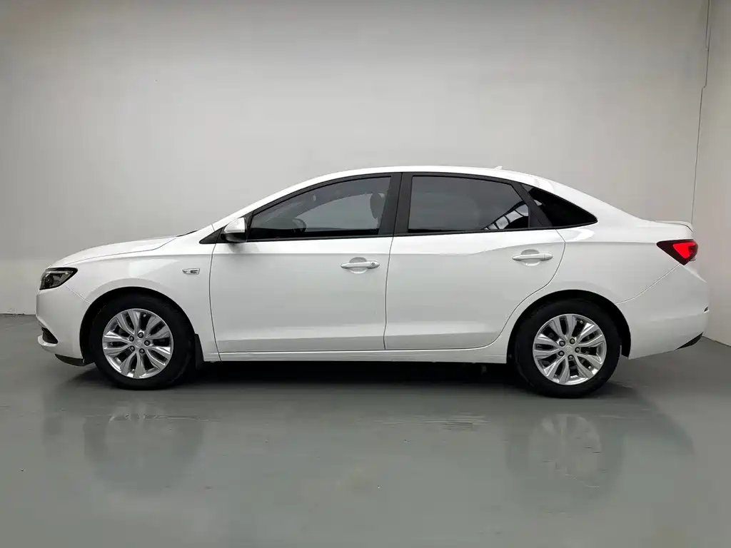 Buick Excelle — миниатюра 3