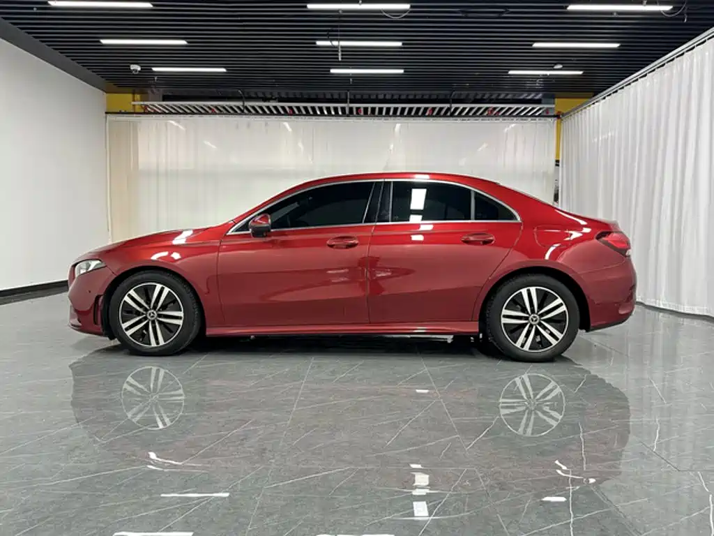 Mercedes-Benz A-Class — миниатюра 3