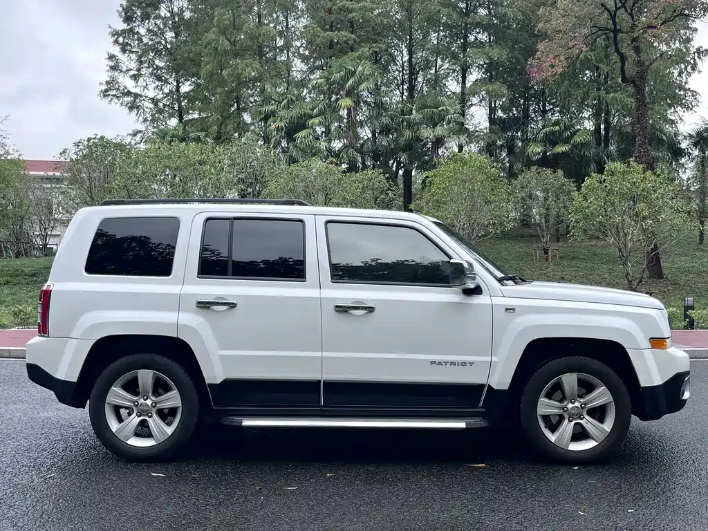 Jeep Patriot — миниатюра 9