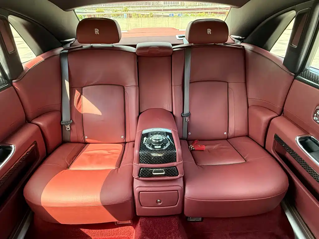 Rolls-Royce Ghost — миниатюра 20