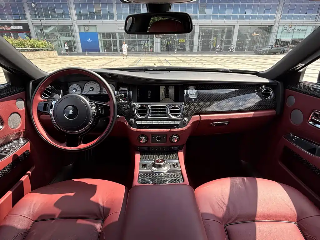 Rolls-Royce Ghost — миниатюра 17