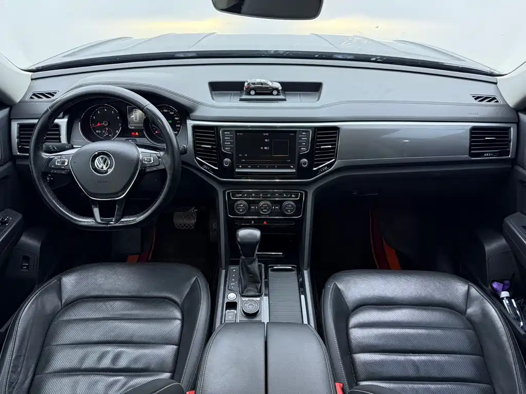 Volkswagen Teramont — миниатюра 5