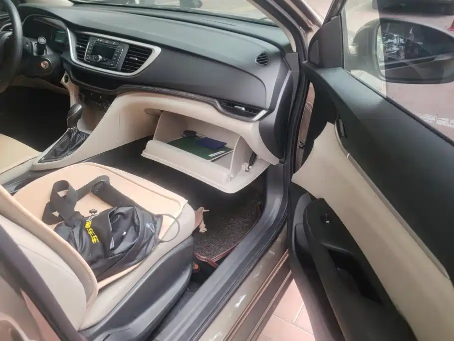 Buick Excelle — миниатюра 8