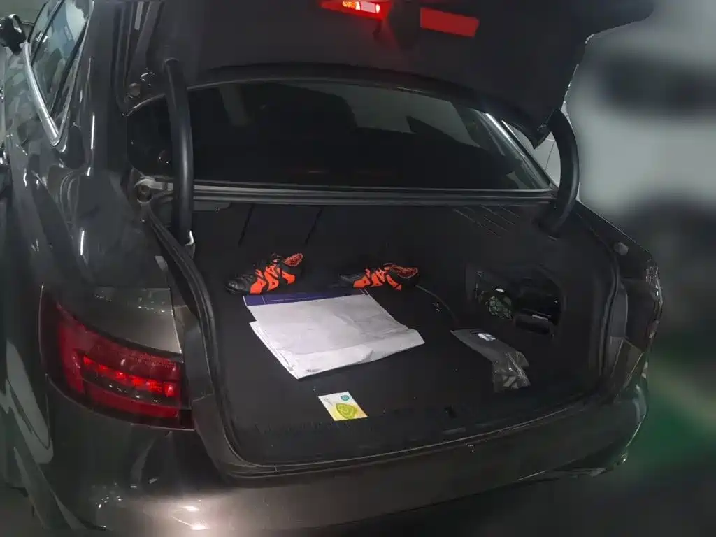 Audi A4L — миниатюра 20