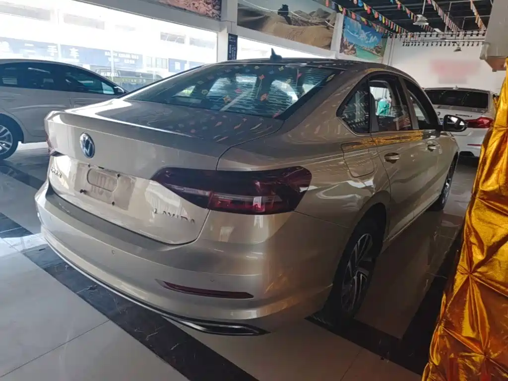Volkswagen Lavida — миниатюра 7