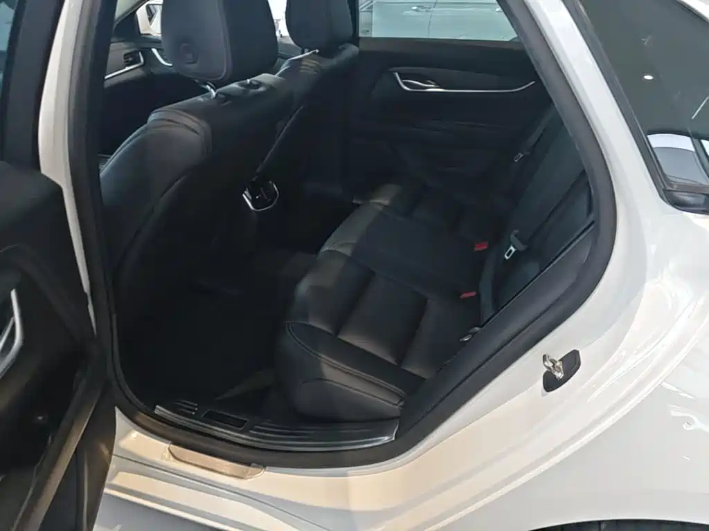 Cadillac XTS — миниатюра 17