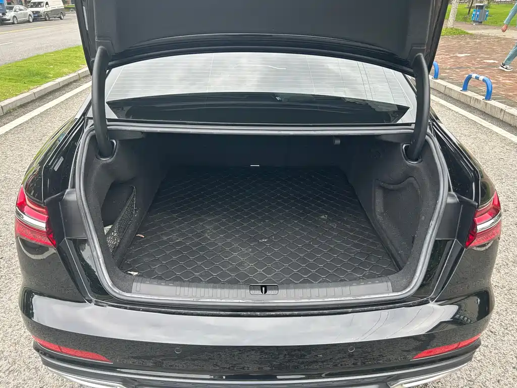 Audi A6L 2021 40 TFSI Luxury
