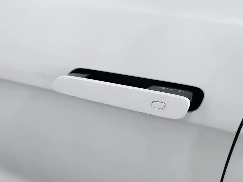 BYD Seal — миниатюра 18