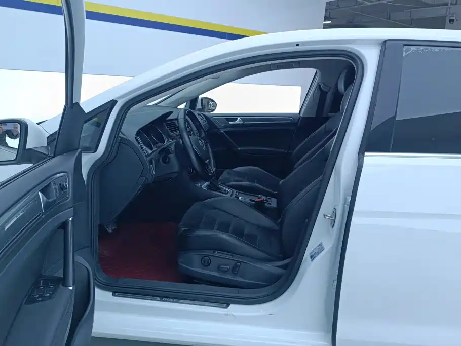 Volkswagen Golf — миниатюра 9