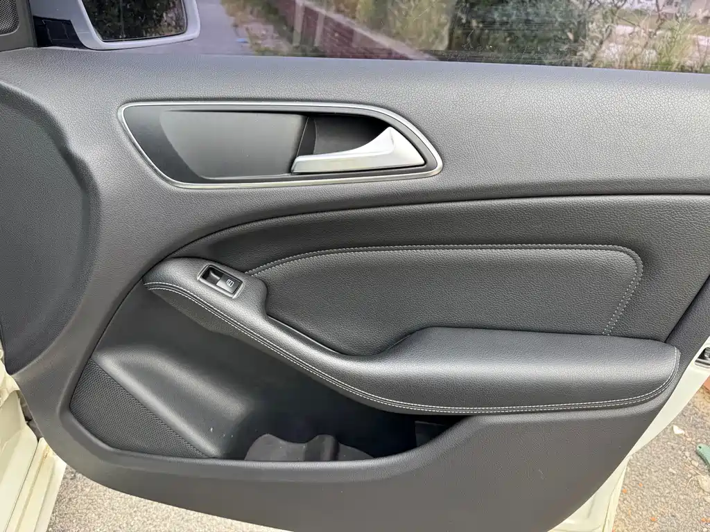 Mercedes-Benz B-Class — миниатюра 20