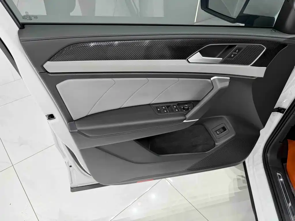 Volkswagen Tayron 2023 280TSI Luxury Plus