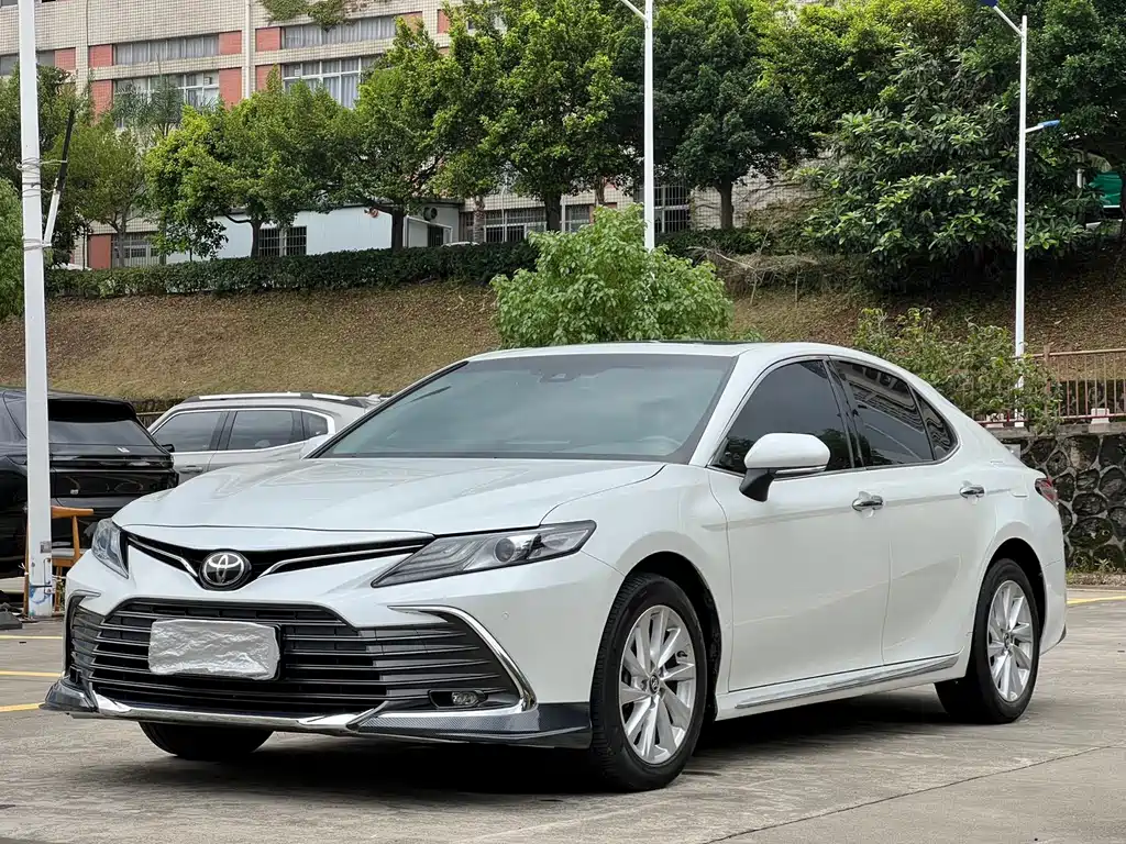 Toyota Camry 2023