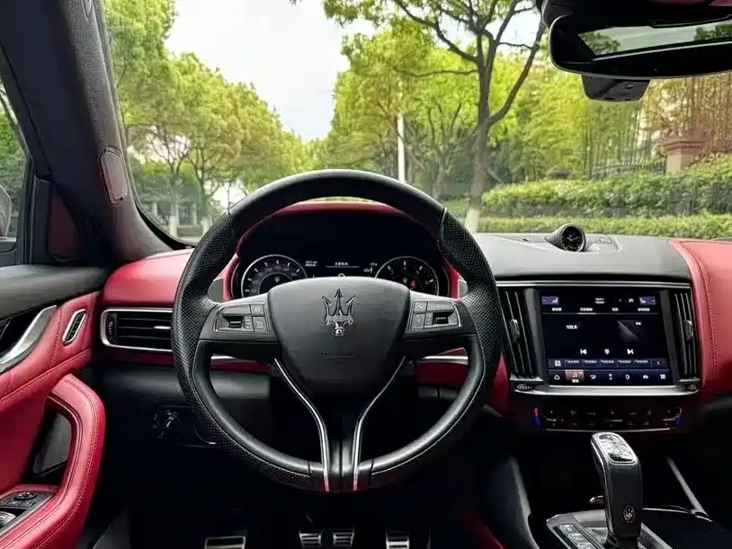 Maserati Levante — миниатюра 4