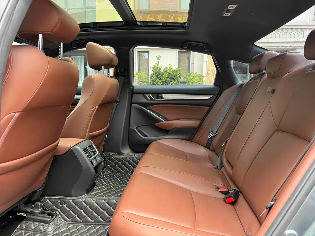 Honda Inspire — миниатюра 6