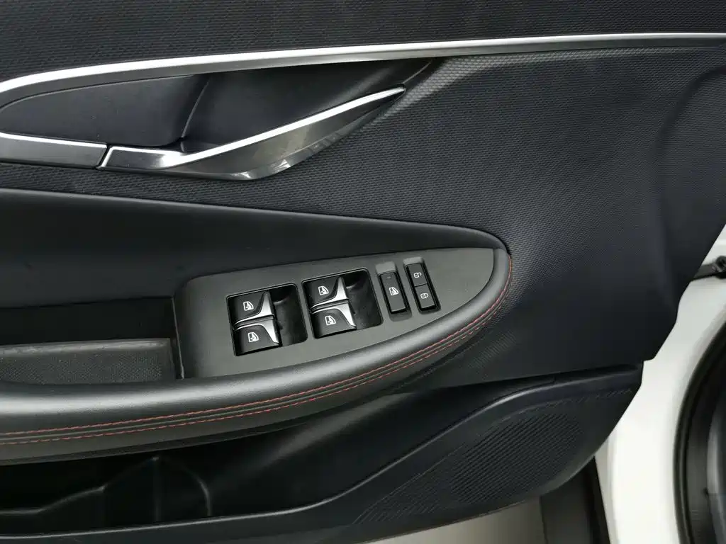 Changan UNI-T — миниатюра 9