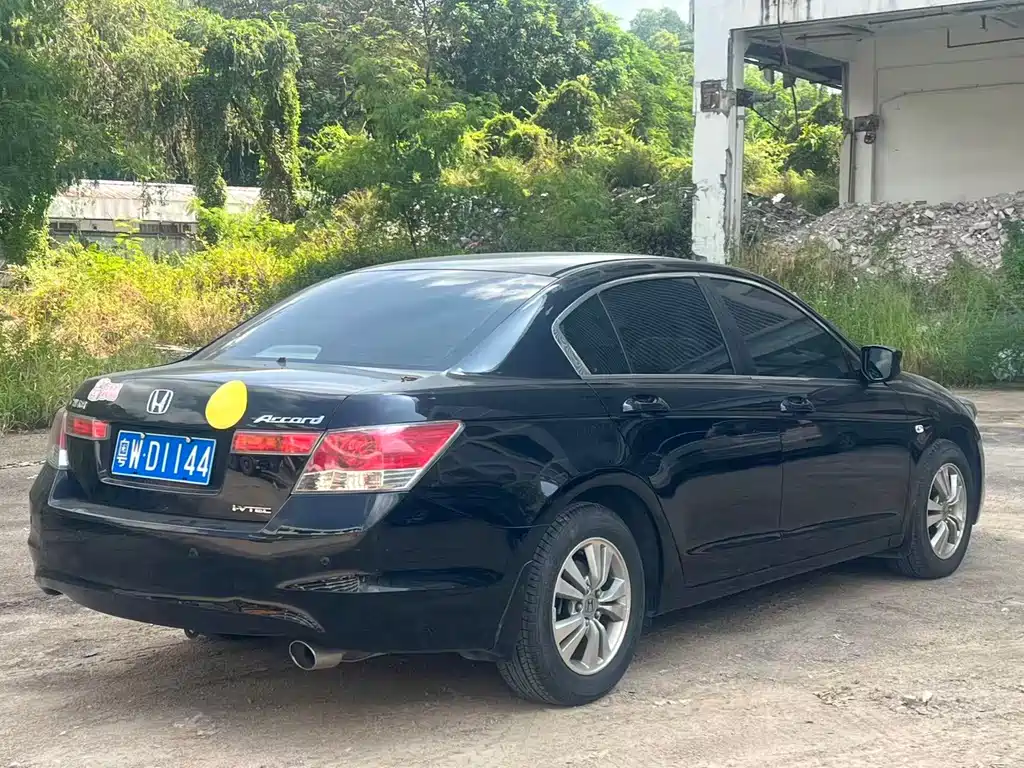 Honda Accord — миниатюра 11